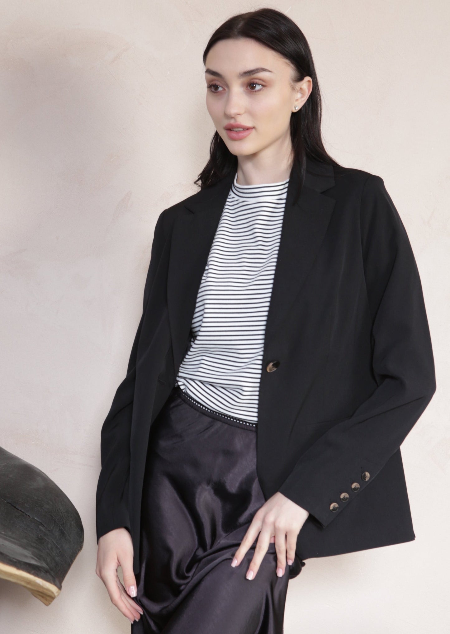 Black Relaxed Blazer
