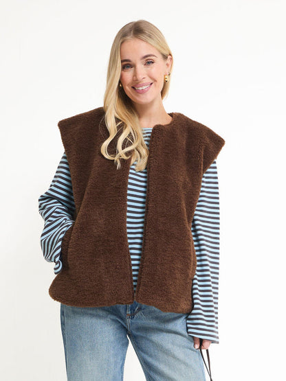 Juno Brown Teddy Gilet